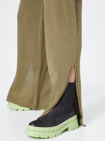 Completo pantalone di Nasty Gal in verde