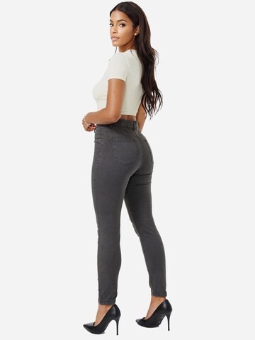 Skinny Jeans 'F103' di Tazzio in grigio