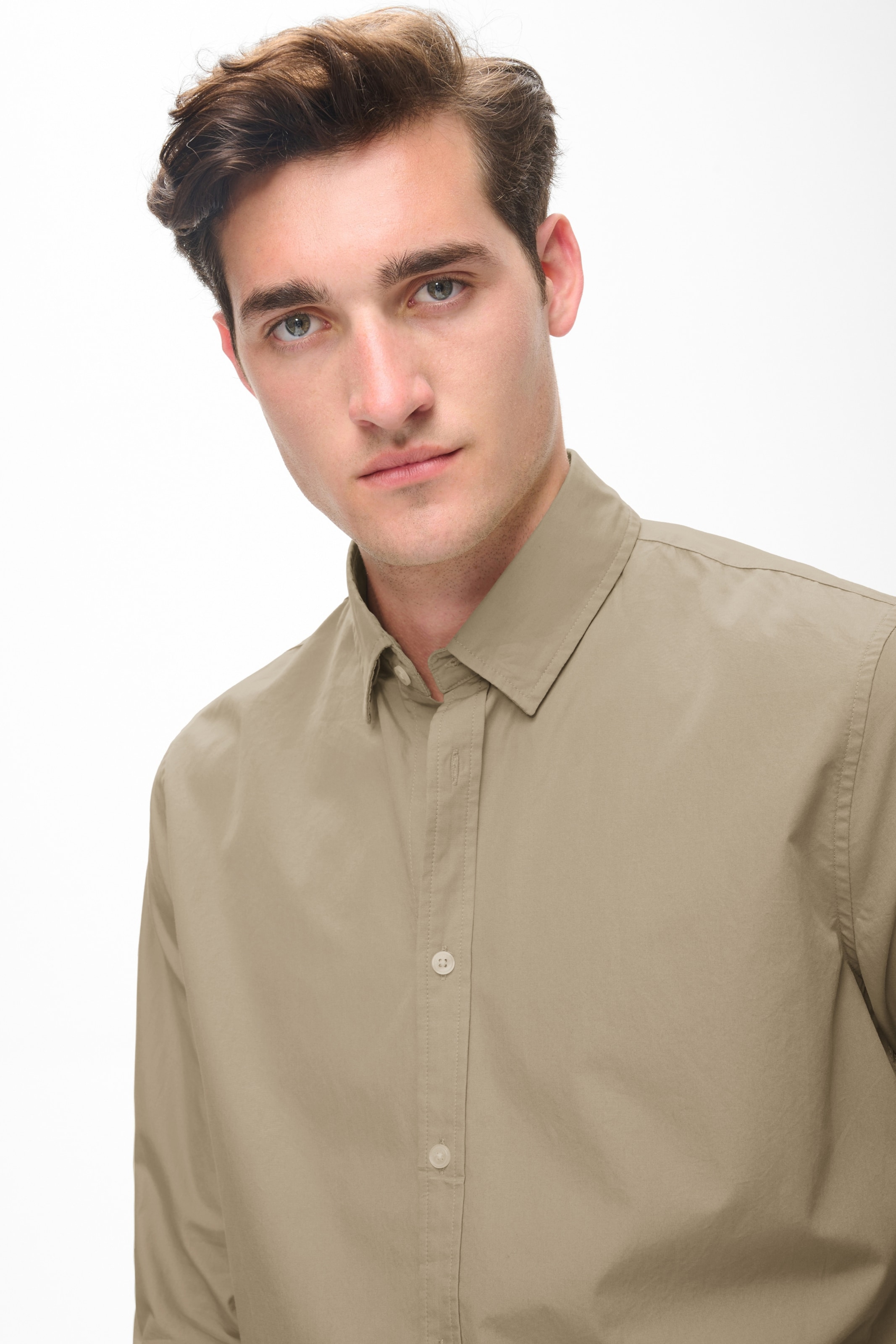 Matinique - Ajuste regular Camisa de negocios 'MAChristaldo' en beige