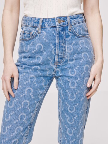 Daahls by Emma Roberts exclusively for ABOUT YOU Regular Jeans 'Manja' in Blauw