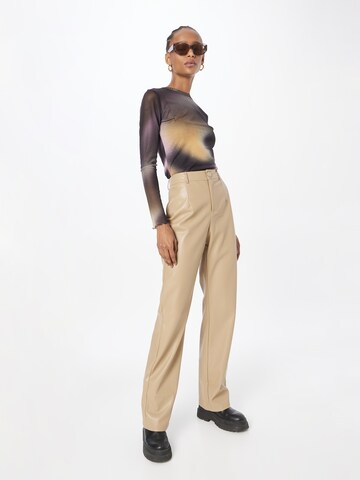 Nasty Gal Regular Trousers in Beige