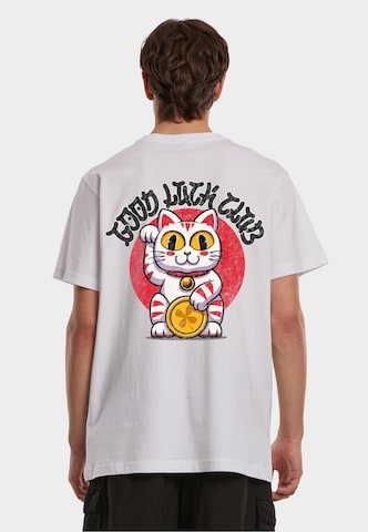Tricou 'Good Luck Club Cat' de la Mister Tee pe alb: față
