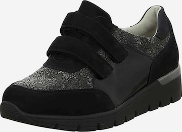 WALDLÄUFER Sneakers in Black: front