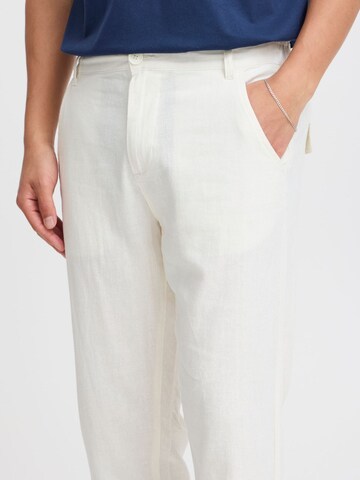 Regular Pantalon BLEND en blanc