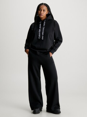 Calvin Klein Jeans Curve Суичър в черно