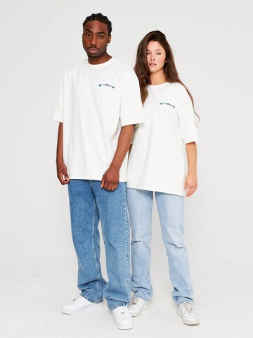 Multiply Apparel - Camiseta en blanco
