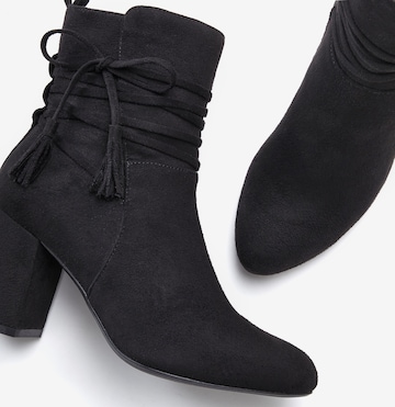 LASCANA Bootie in Black