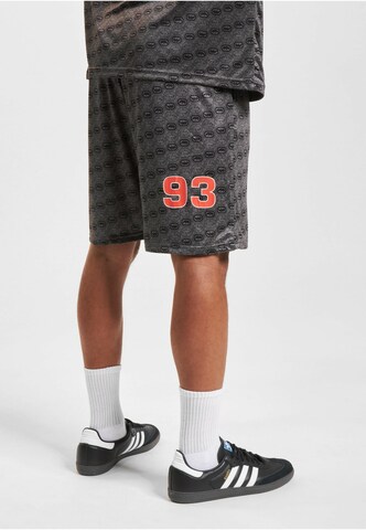 Loosefit Pantaloni 'Mania' di Ecko Unlimited in grigio