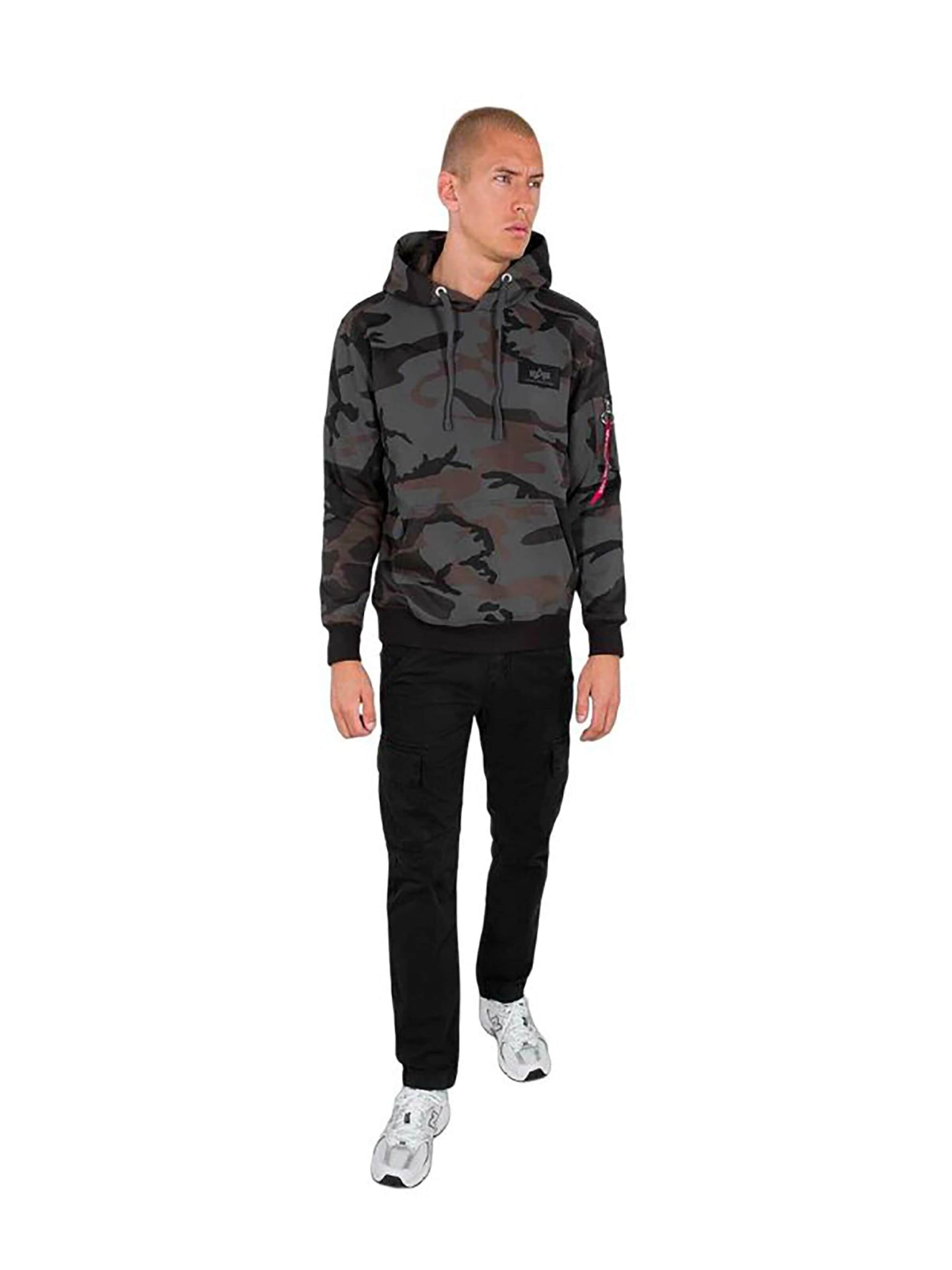 ALPHA INDUSTRIES Sweatshirt 'Back Print Camo'‌‌‌‌‌‌ in Mischfarben