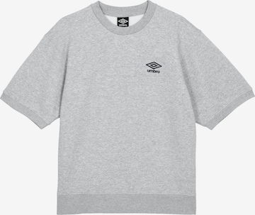 UMBRO Performance Shirt in Grey: front