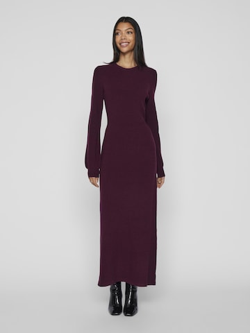 Robes en maille VILA en rouge : devant