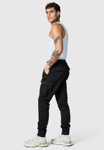 Effilé Pantalon cargo 'Siwas' Peak Time en noir