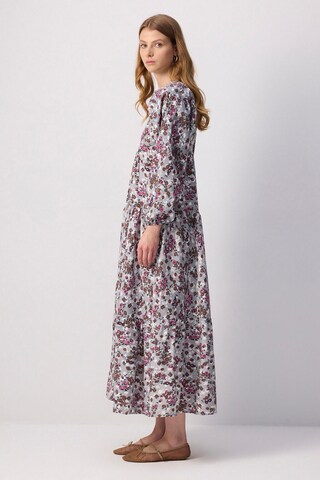 Touche Prive Jurk in Roze: voorkant