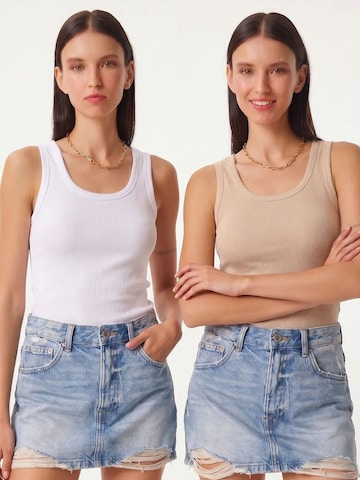 Happiness İstanbul - Top 'Tanktops & Camis' em bege: frente