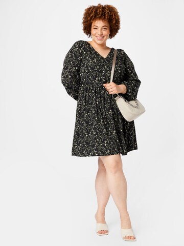 Robe 'Elsa' ABOUT YOU Curvy en noir