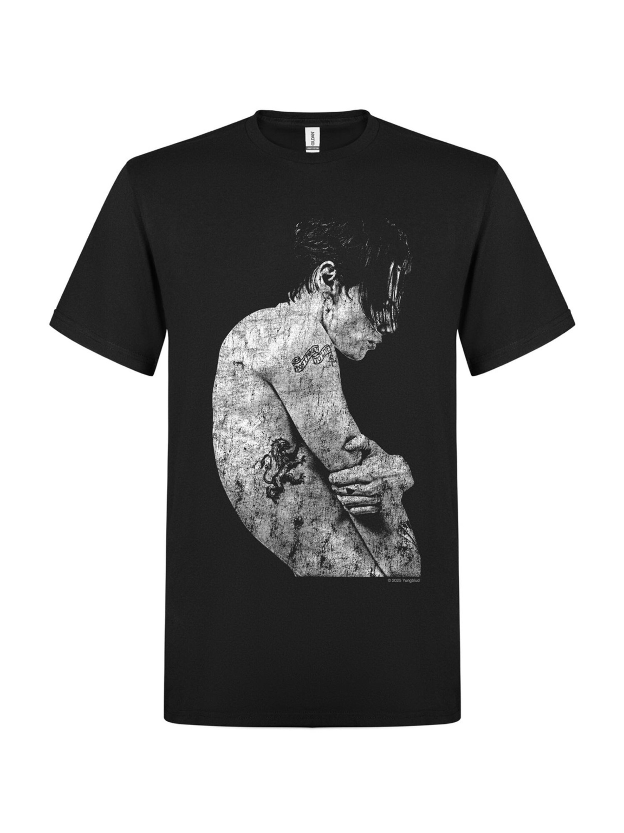 Maglietta 'Yungblud Pose T-Shirt' di Rockshirts in grigio: frontale