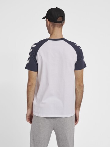 T-Shirt fonctionnel 'Legacy' Hummel en blanc