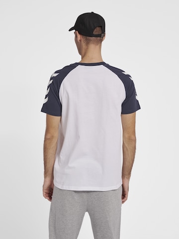 T-Shirt fonctionnel 'Legacy' Hummel en blanc