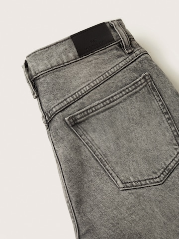 MANGO Tapered Jeans in Grey