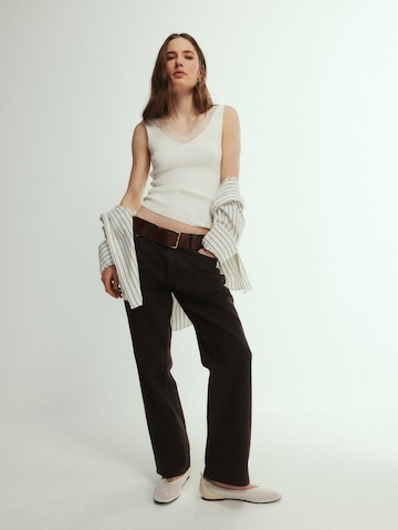 The Set Regular Jeans in Brown