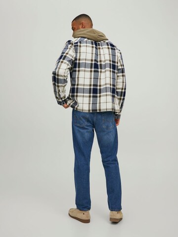 JACK & JONES Comfort Fit Skjorte 'Jay' i hvid