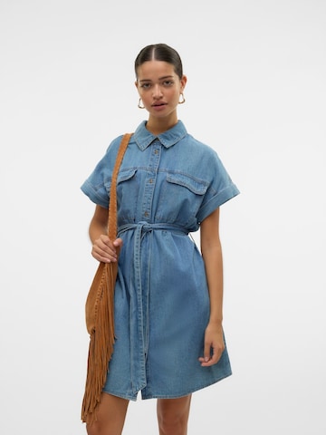 Robe-chemise 'VMNOTUS' VERO MODA en bleu : devant