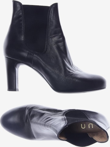 UNISA Dress Boots in 39 in Black: front