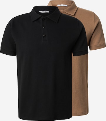 Tricou 'Milan' de la ABOUT YOU pe maro: față