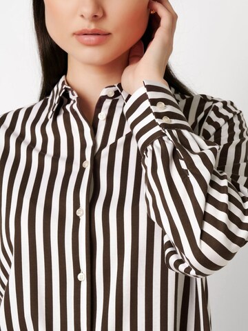 DESOTO Blouse in Brown