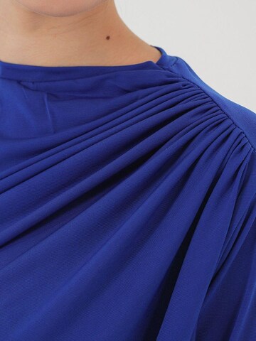 Bigdart Blouse in Blue