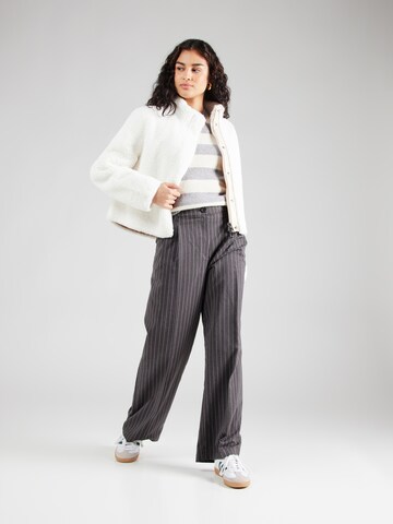 No. 1 Como Between-season jacket in White