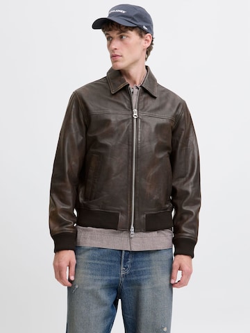 JACK & JONES Tussenjas in Bruin: voorkant
