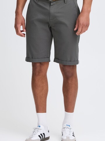 !Solid - Regular Calças chino 'Monty' em cinzento