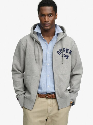 Superdry & Co Sweatjacka 'VINTAGE ATHLETIC' i grå: framsida