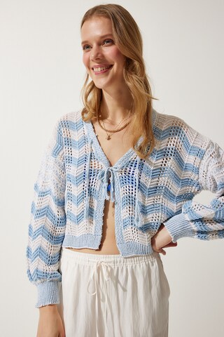 Happiness İstanbul Strickjacke in Blau: Vorderseite