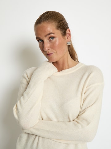 Pull-over 'Kate' Peppercorn en blanc