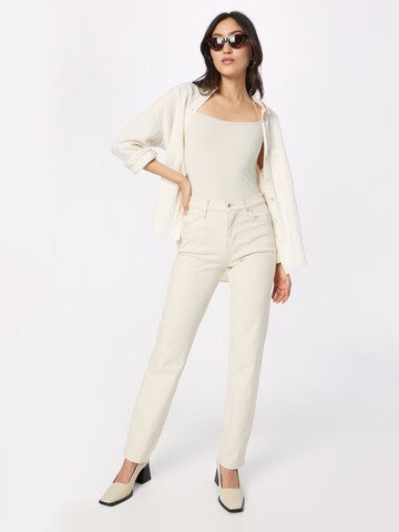 MUSTANG Regular Trousers 'Kelly' in White