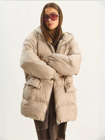 Cappotto invernale di Bianco Lucci in beige