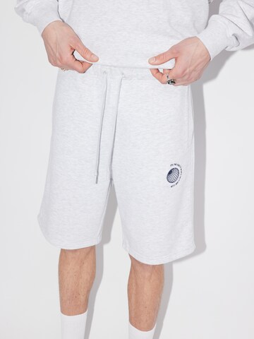 Regular Pantaloni 'Dominic' de la LeGer Menswear pe gri