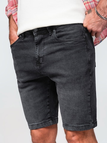 Ombre Regular Jeans‌‌‌‌‌‌‌‌ in Schwarz