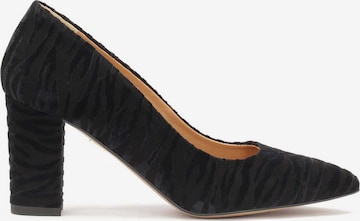 Kazar Pumps in Black