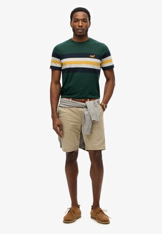 T-Shirt 'Essentials' Superdry en vert