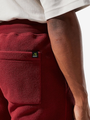 Regular Pantalon de sport Berghaus en rouge