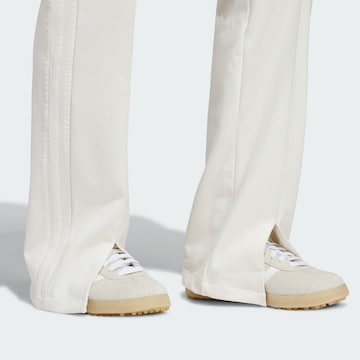 ADIDAS PERFORMANCEBootcut/trapezice Sportske hlače - bijela boja
