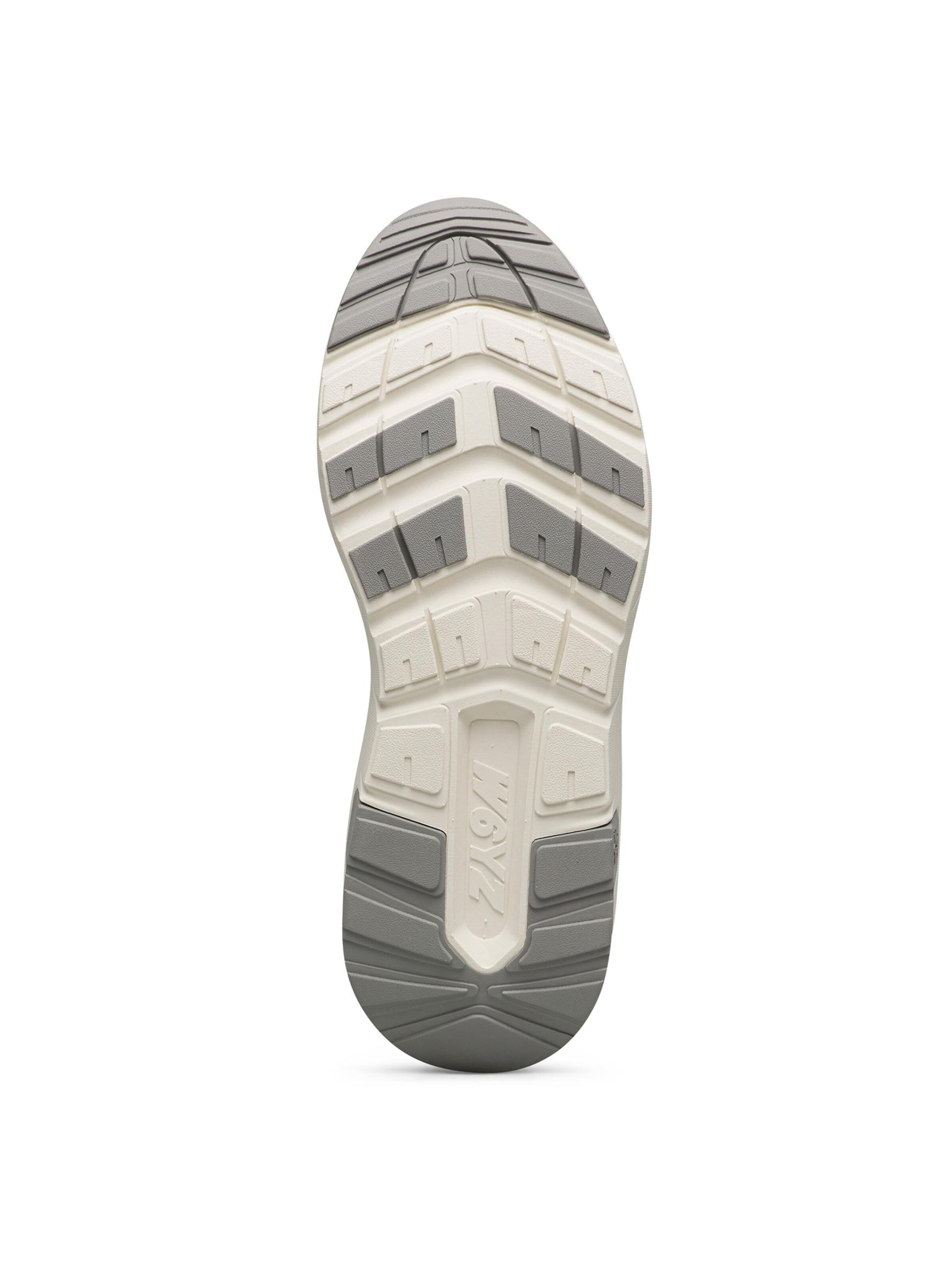 W6YZ Platform trainers 'NEXT-M.' in Grey