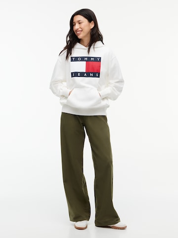 Tommy Jeans Суичър в бяло