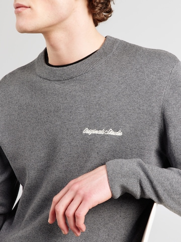 JACK & JONES Sweater 'JORNORREBRO' in Grey