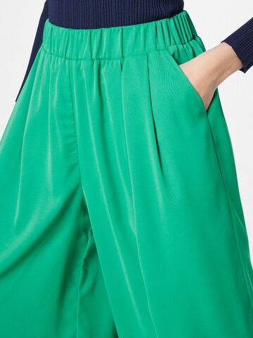 Misspap - Perna larga Calças com pregas em verde