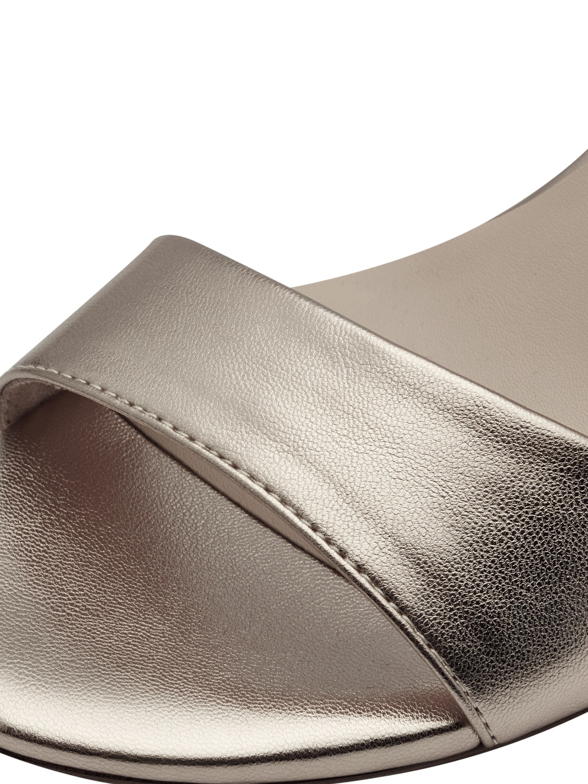 Sandalo con cinturino di Tamaris in oro