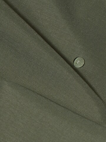 MAMMUT Outdoor Jacket in Green